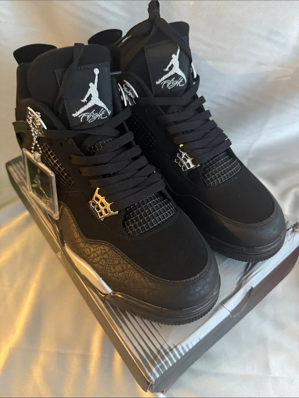 New! Air Jordan 4 Retro 